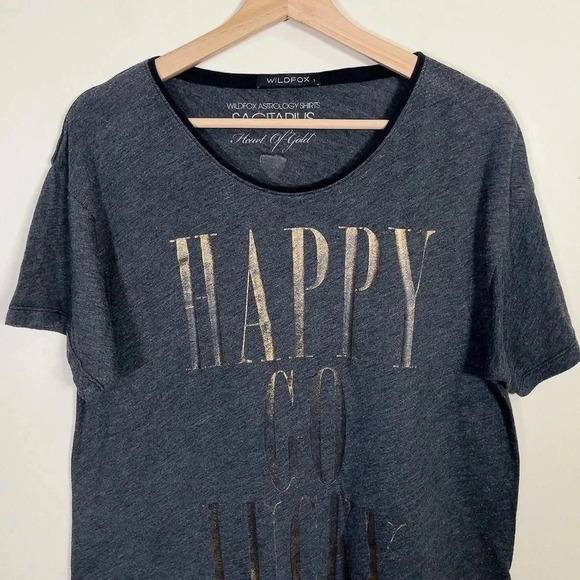 WILDFOX | ASTROLOGY SHIRT HAPPY  GO LUCK TEE - Picture 3 of 11